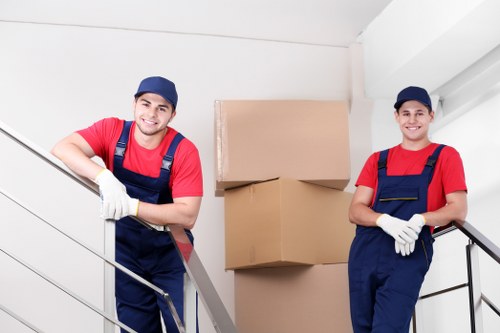 Accessible website interface supporting screen-reader users