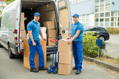Transparent pricing discussion for a Westminster van move